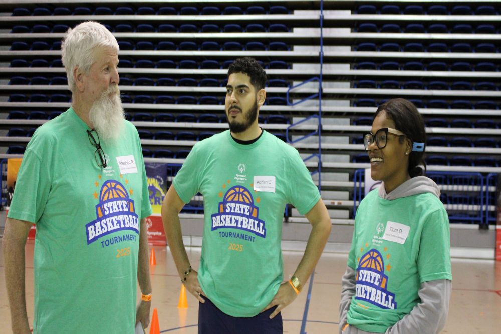 DE Special Olympics basketball