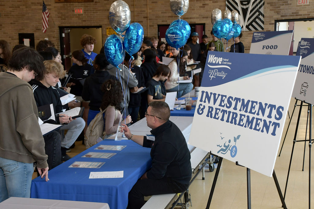 Students at FinEd Fair