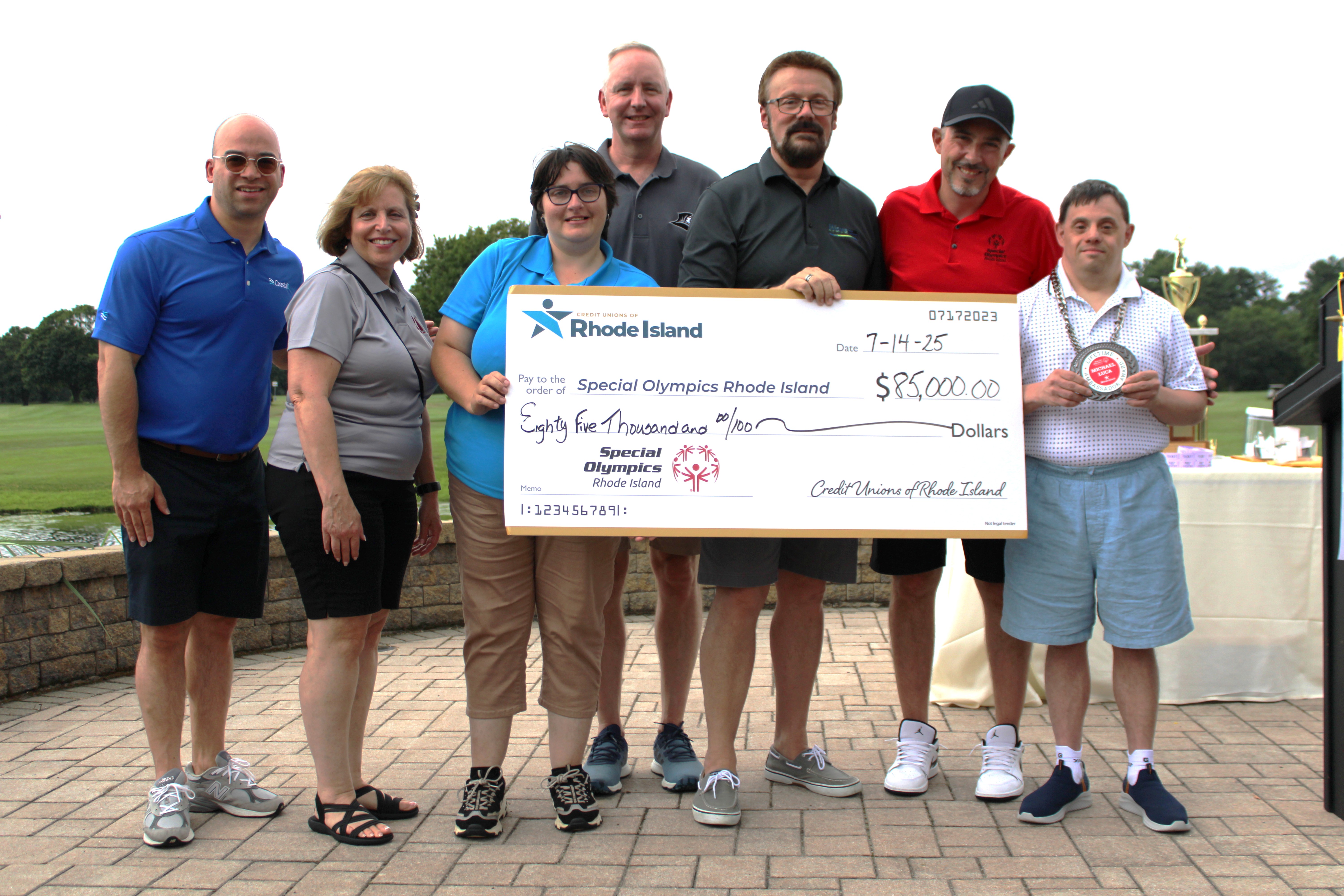 check presentation photo