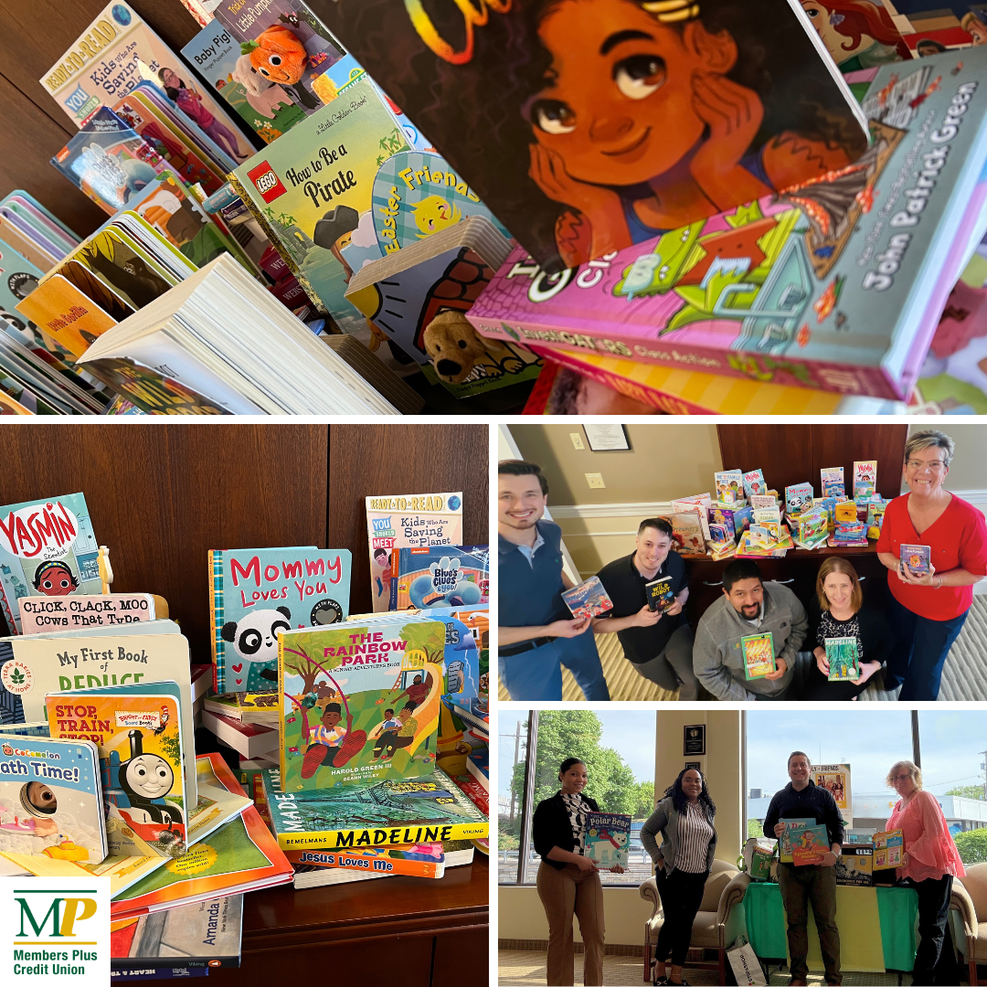 Member's Plus photo of books